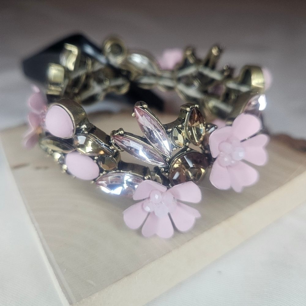 NWT Simply Vera Vera Wang Pink Flower Rhinestone Stretch Bracelet Bras Boho
